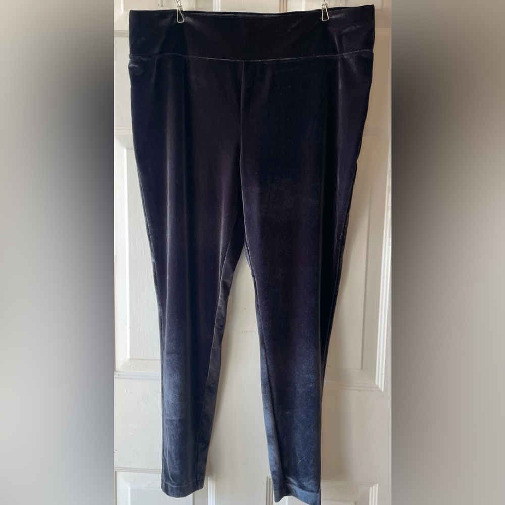 Terra & Sky Dark Charcoal Gray Velvet Stretch Leggings Pants 1X 16W 18W Holiday